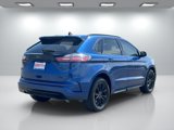 Certified 2024 Ford Edge SE w/ Black Appearance Package image 5