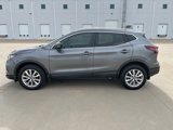 Used 2020 Nissan Rogue Sport SV image 2