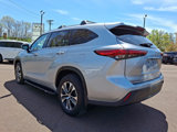 Used 2022 Toyota Highlander XLE image 4