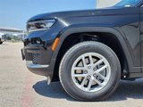New 2025 Jeep Grand Cherokee L Laredo image 5
