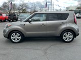 Used 2015 Kia Soul + image 3