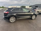 Used 2022 Ford Edge Titanium image 3
