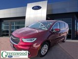 Used 2023 Chrysler Pacifica Touring-L image 3
