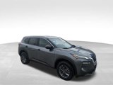 Used 2023 Nissan Rogue S image 3
