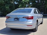 Used 2021 Volkswagen Jetta SE image 3