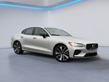 Certified 2022 Volvo S60 B5 Momentum w/ Premium Package image 2