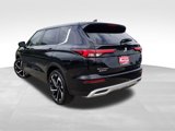 Used 2022 Mitsubishi Outlander SE image 5