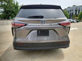 Used 2021 Toyota Sienna XLE image 5