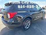 Used 2022 Ford Explorer XLT w/ Equipment Group 202A image 5