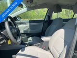 Used 2020 Hyundai Elantra SE image 2