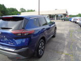 Used 2022 Nissan Rogue SV image 3