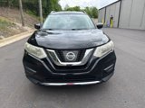 Used 2017 Nissan Rogue SV image 2