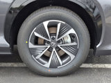 New 2025 Lexus RZ 300e image 5
