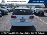 Used 2017 Volkswagen Golf S image 6