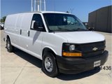 Used 2017 Chevrolet Express 3500 Extended image 3