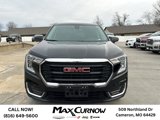 Used 2024 GMC Terrain SLE image 2