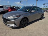 Used 2023 Hyundai Elantra SEL image 3