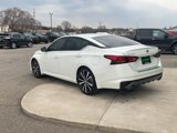 Used 2021 Nissan Altima 2.5 SR w/ SR Premium Package image 3