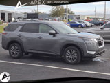 Used 2024 Nissan Pathfinder SV image 2