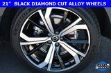 Used 2022 Volvo XC60 T8 R-Design image 4