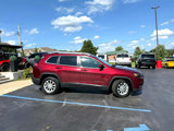 Used 2019 Jeep Cherokee Latitude w/ Cold Weather Group image 2