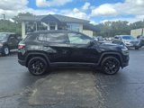 Used 2022 Jeep Compass Altitude w/ Sun and Sound Group image 2