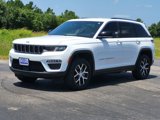 Used 2023 Jeep Grand Cherokee Limited image 3