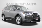 Used 2019 Nissan Rogue SV image 2