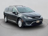 Used 2019 Chrysler Pacifica Touring-L image 6
