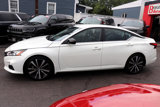 Used 2022 Nissan Altima 2.5 SR image 2
