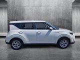 Used 2023 Kia Soul LX w/ LX Technology Package image 4