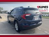 Used 2022 GMC Terrain SLE w/ Driver Convenience Package image 6