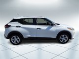 Used 2022 Nissan Kicks S image 3