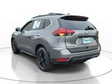 Used 2018 Nissan Rogue SV image 3