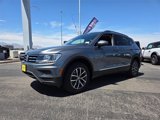 Used 2018 Volkswagen Tiguan SE image 3