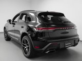 Certified 2024 Porsche Macan image 3