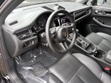 Certified 2024 Porsche Macan image 4