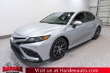 Used 2023 Toyota Camry SE image 2