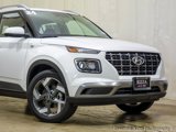 Used 2024 Hyundai Venue SEL image 2