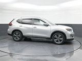 Used 2018 Nissan Rogue SL image 3