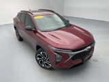 Used 2025 Chevrolet Trax RS w/ Sunroof Package image 2