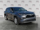 Used 2021 Toyota Highlander LE image 2