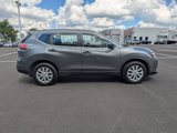 Used 2016 Nissan Rogue S image 4