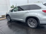 Used 2018 Toyota Highlander XLE image 6
