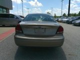 Used 2005 Ford Taurus SEL image 2