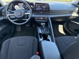 Certified 2021 Hyundai Elantra SEL w/ Convenience + Premium Package image 4