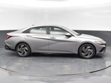 Used 2024 Hyundai Elantra SEL w/ Convenience Package image 5