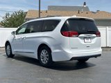Used 2019 Chrysler Pacifica Touring-L image 5
