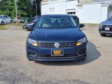 Used 2018 Volkswagen Passat 2.0T SE image 2