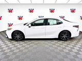Used 2023 Toyota Camry SE image 5